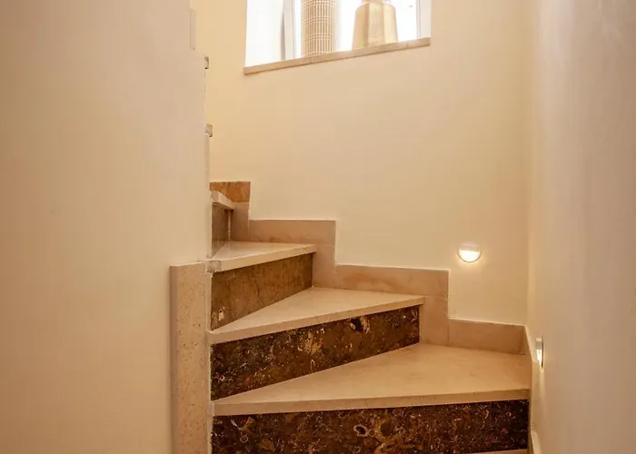 Апартаменты Aria Хвар